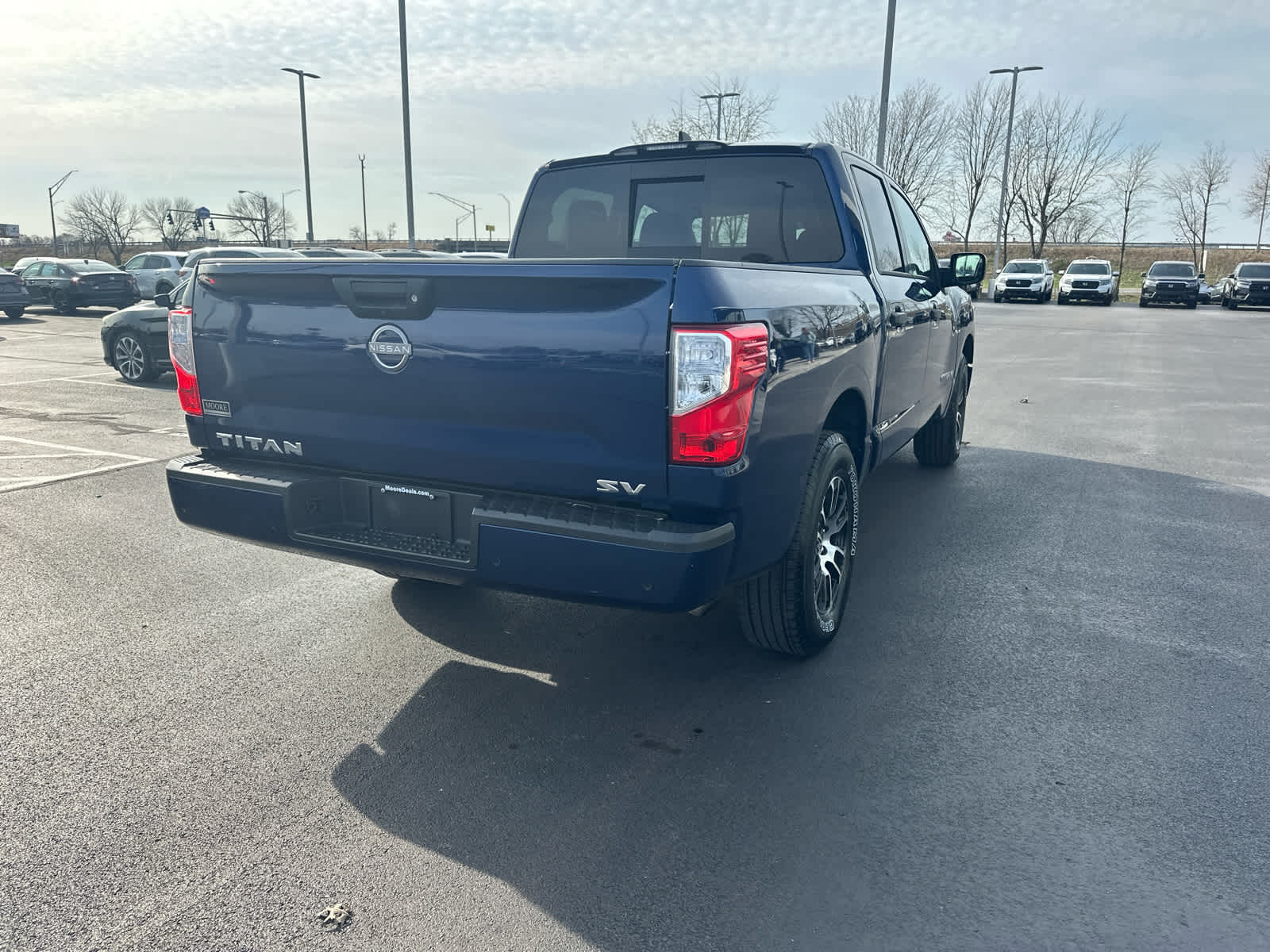 2023 Nissan Titan SV