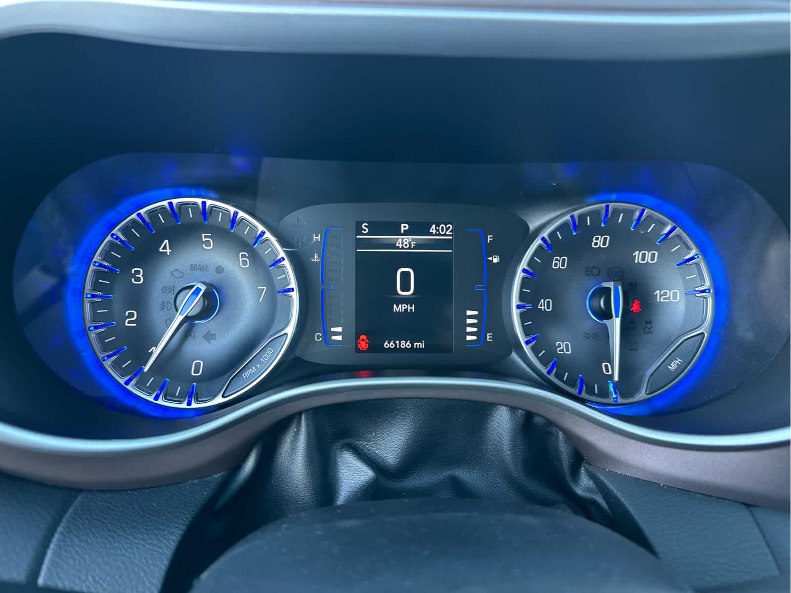 2023 Chrysler Voyager LX