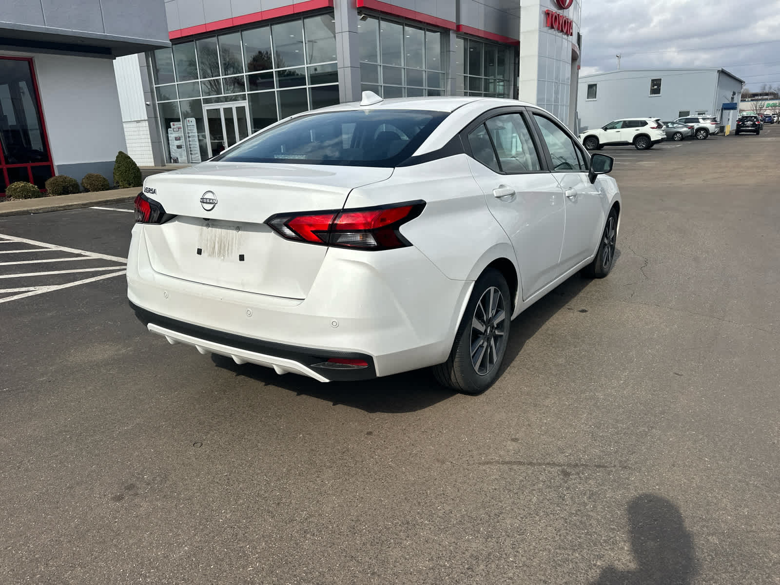 2025 Nissan Versa SV