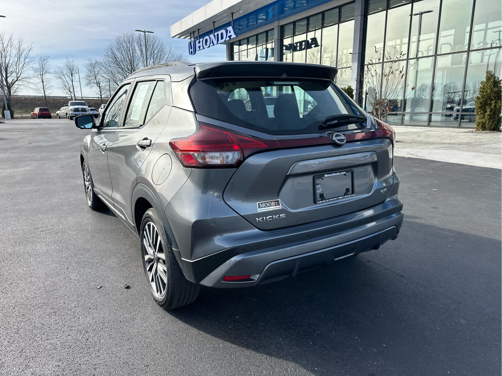 2024 Nissan Kicks SR