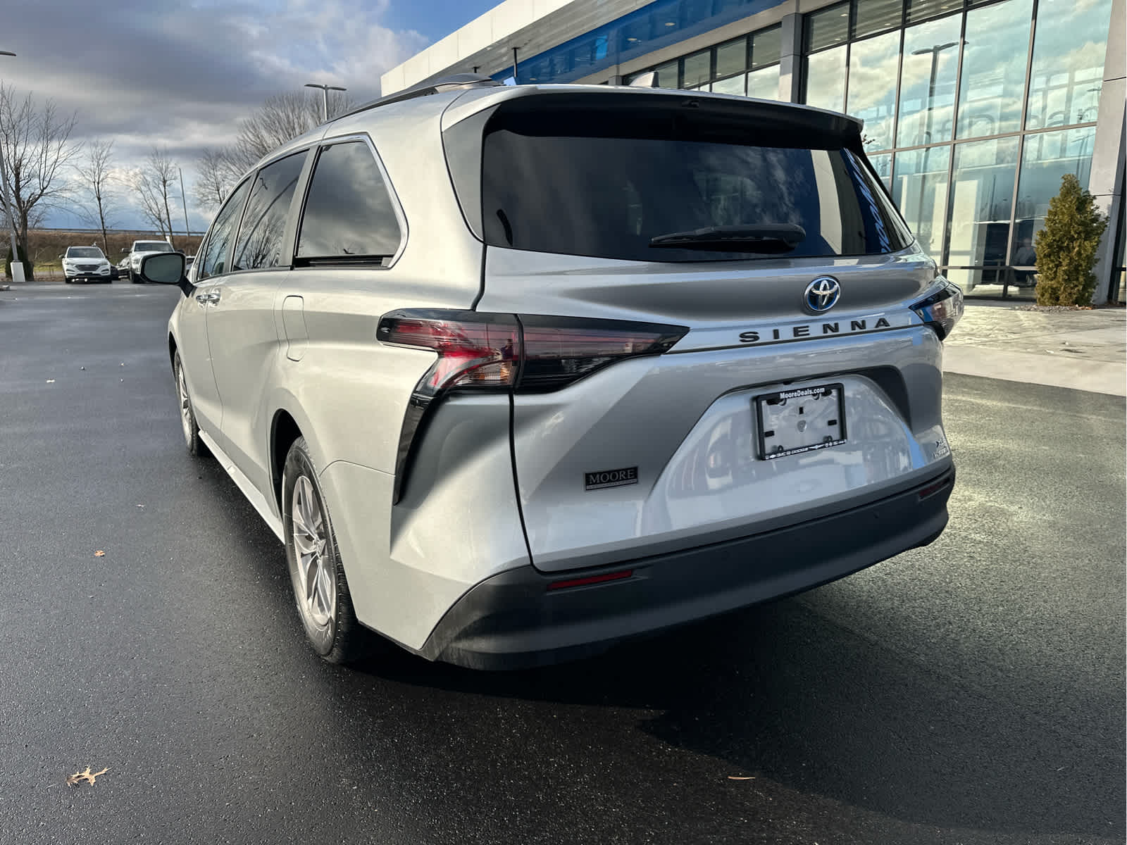 2024 Toyota Sienna XLE