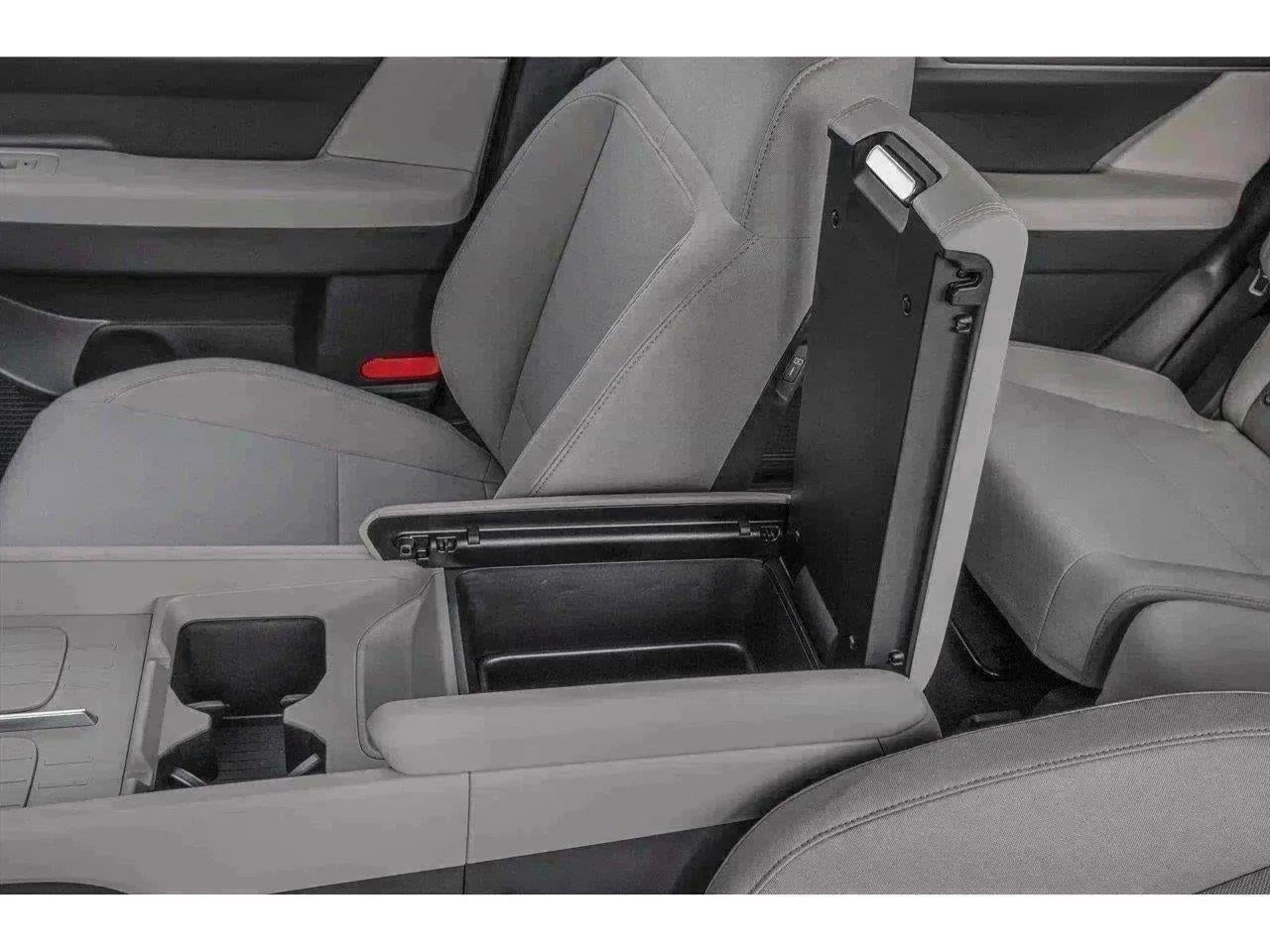 2027 Hyundai Santa Fe SE