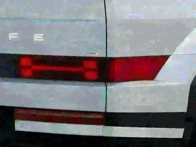 2027 Hyundai Santa Fe Limited 6P