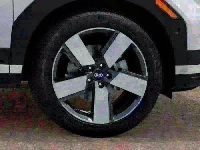 2027 Hyundai Santa Fe Limited 6P
