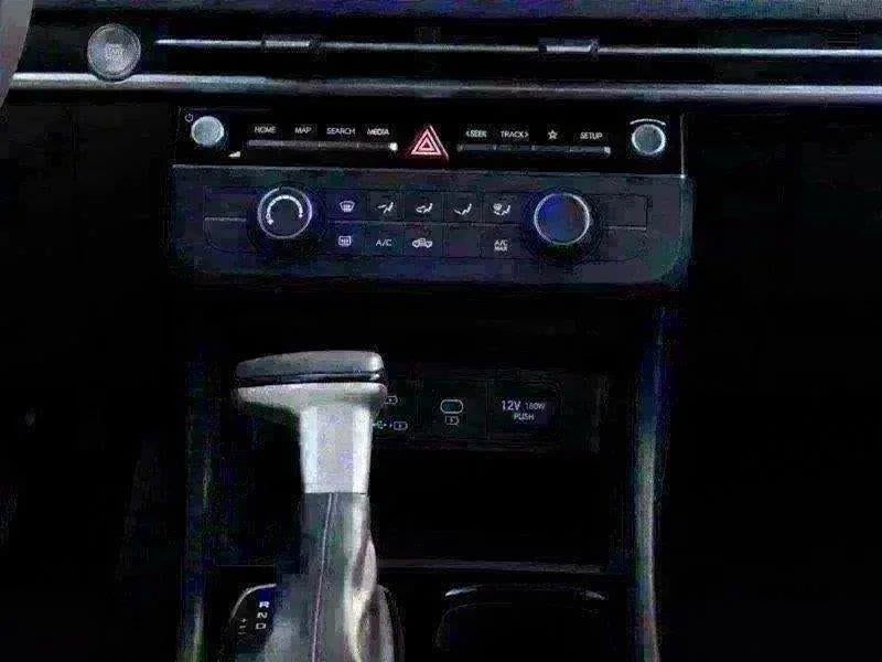 2027 Hyundai Santa Cruz SE