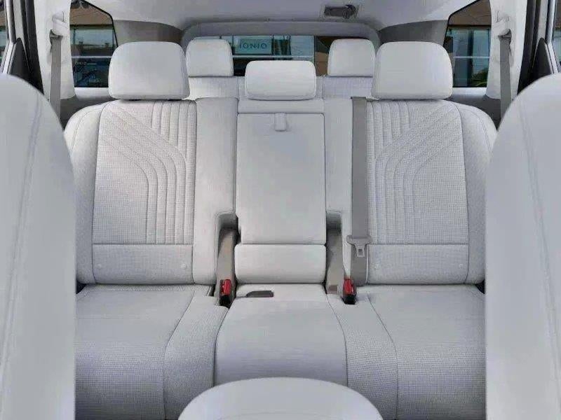 2027 Hyundai Palisade Hybrid SEL Premium 8P