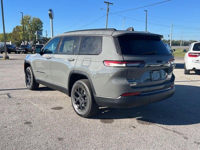 2027 Jeep Grand Cherokee L Laredo Altitude