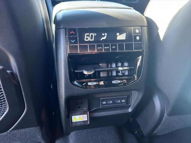 2027 Jeep Grand Cherokee L Laredo Altitude
