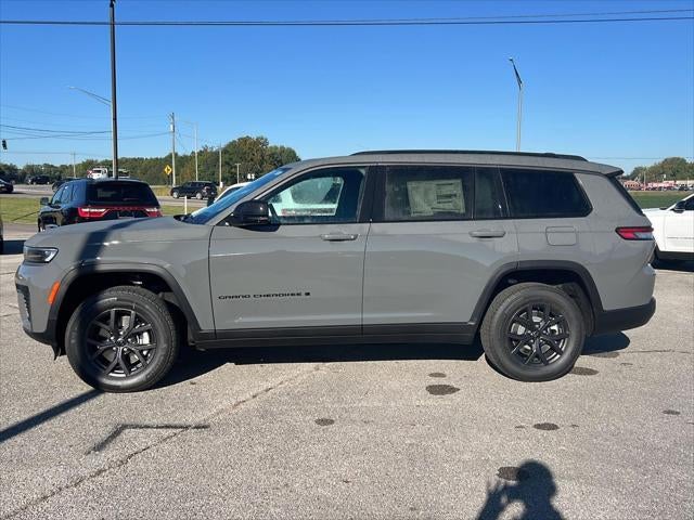 2027 Jeep Grand Cherokee L Laredo Altitude