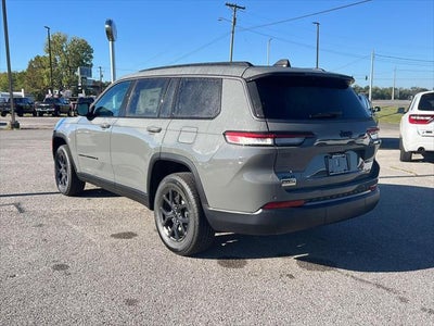 2027 Jeep Grand Cherokee L Laredo Altitude