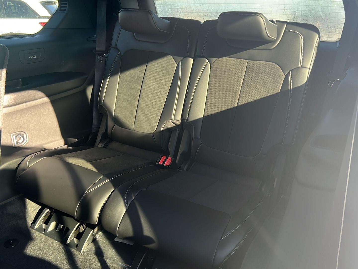 2027 Jeep Grand Cherokee L Laredo Altitude