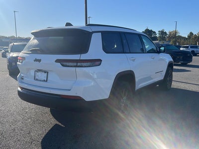 2027 Jeep Grand Cherokee L Laredo Altitude
