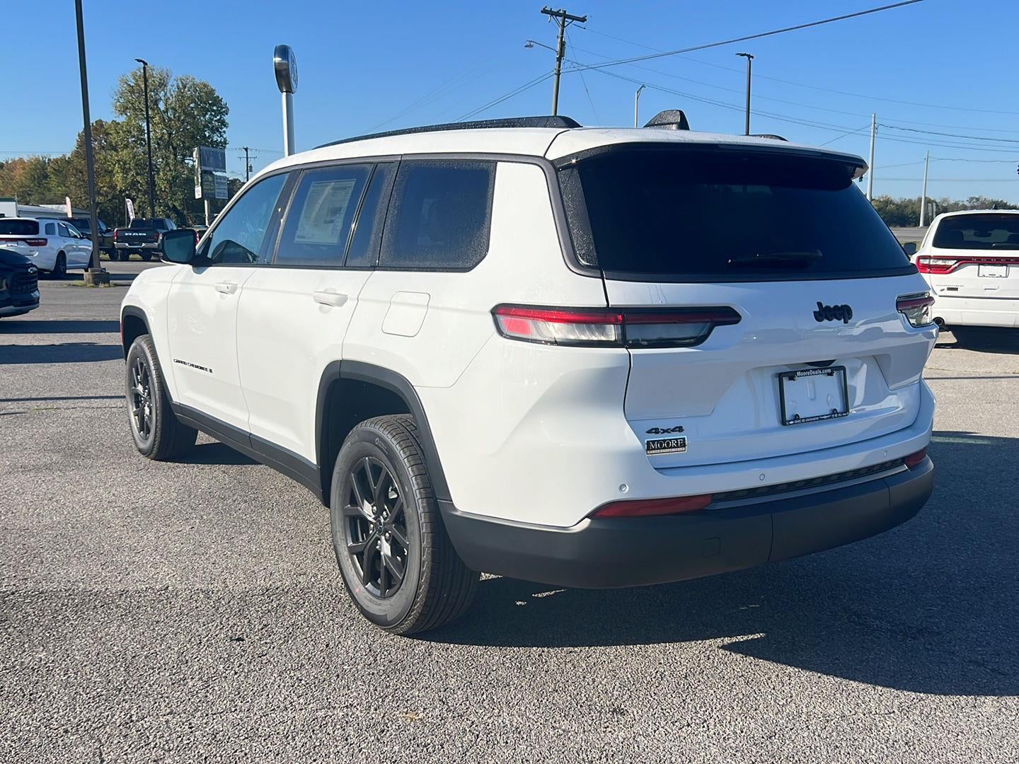 2027 Jeep Grand Cherokee L Laredo Altitude