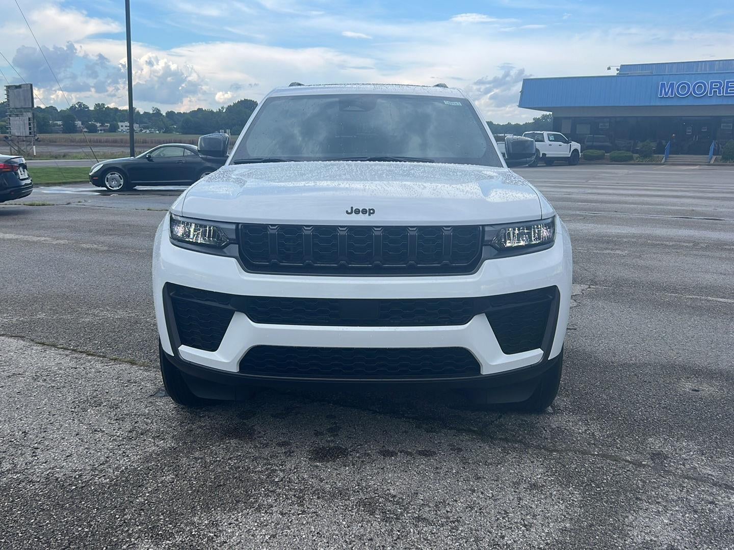 2026 Jeep Grand Cherokee L Laredo Altitude