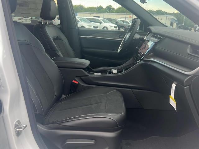 2026 Jeep Grand Cherokee L Laredo Altitude