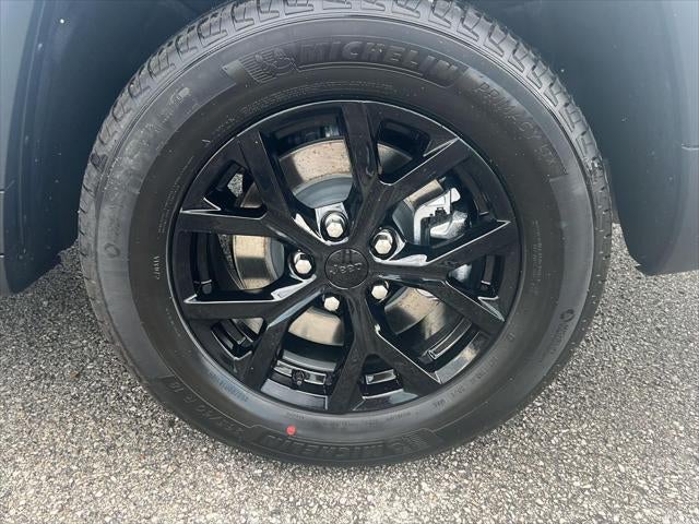 2026 Jeep Grand Cherokee L Laredo Altitude