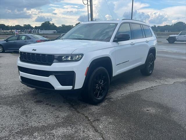 2026 Jeep Grand Cherokee L Laredo Altitude