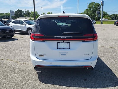2027 Chrysler Pacifica Limited