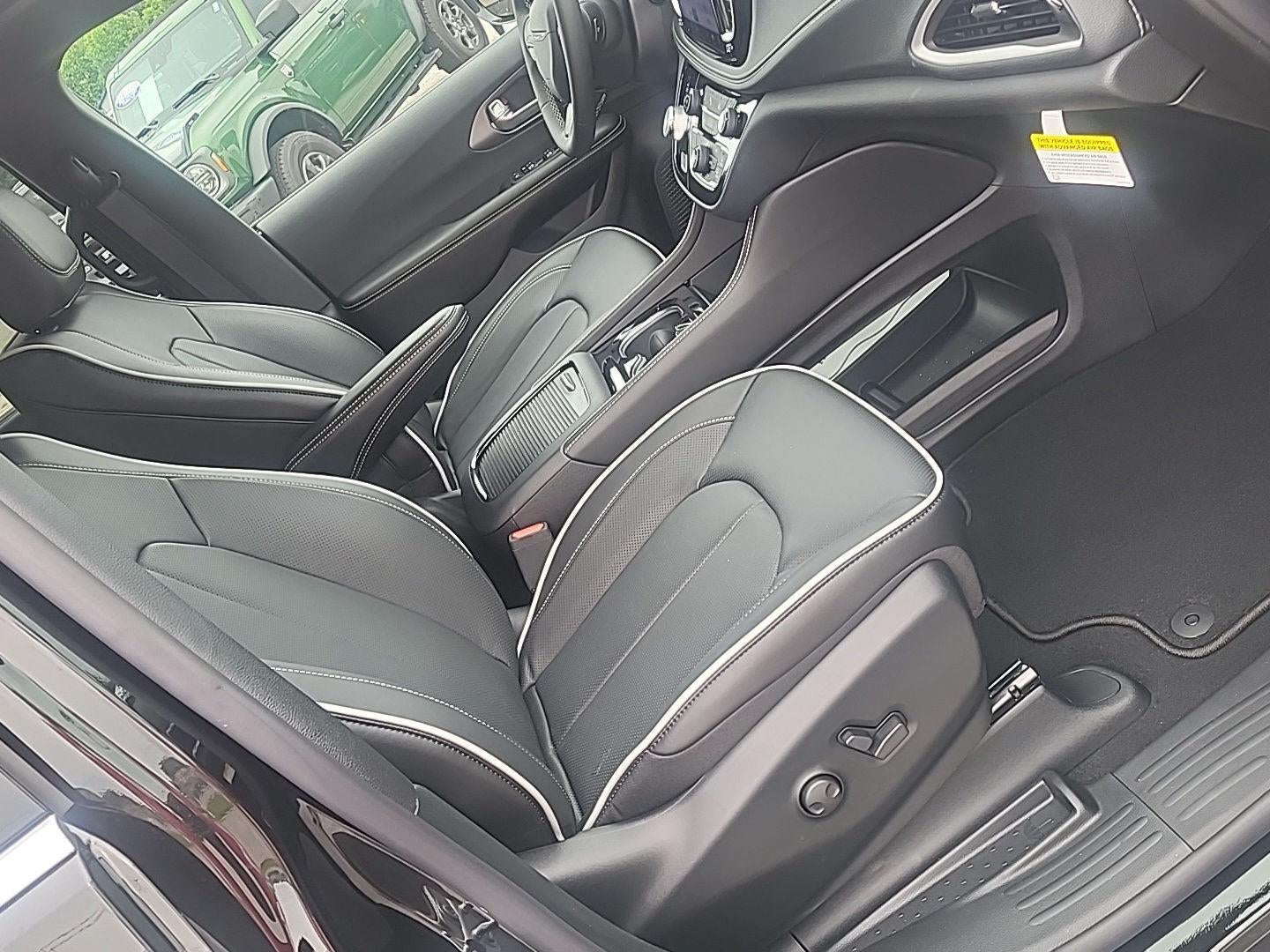 2027 Chrysler Pacifica Limited
