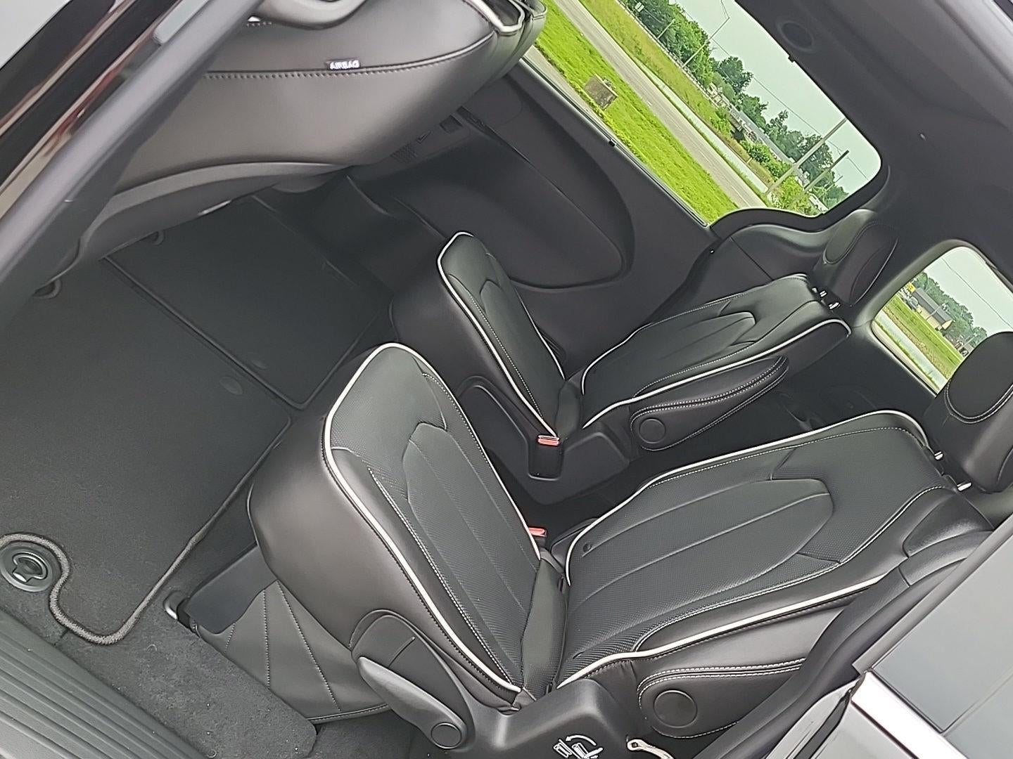 2027 Chrysler Pacifica Limited
