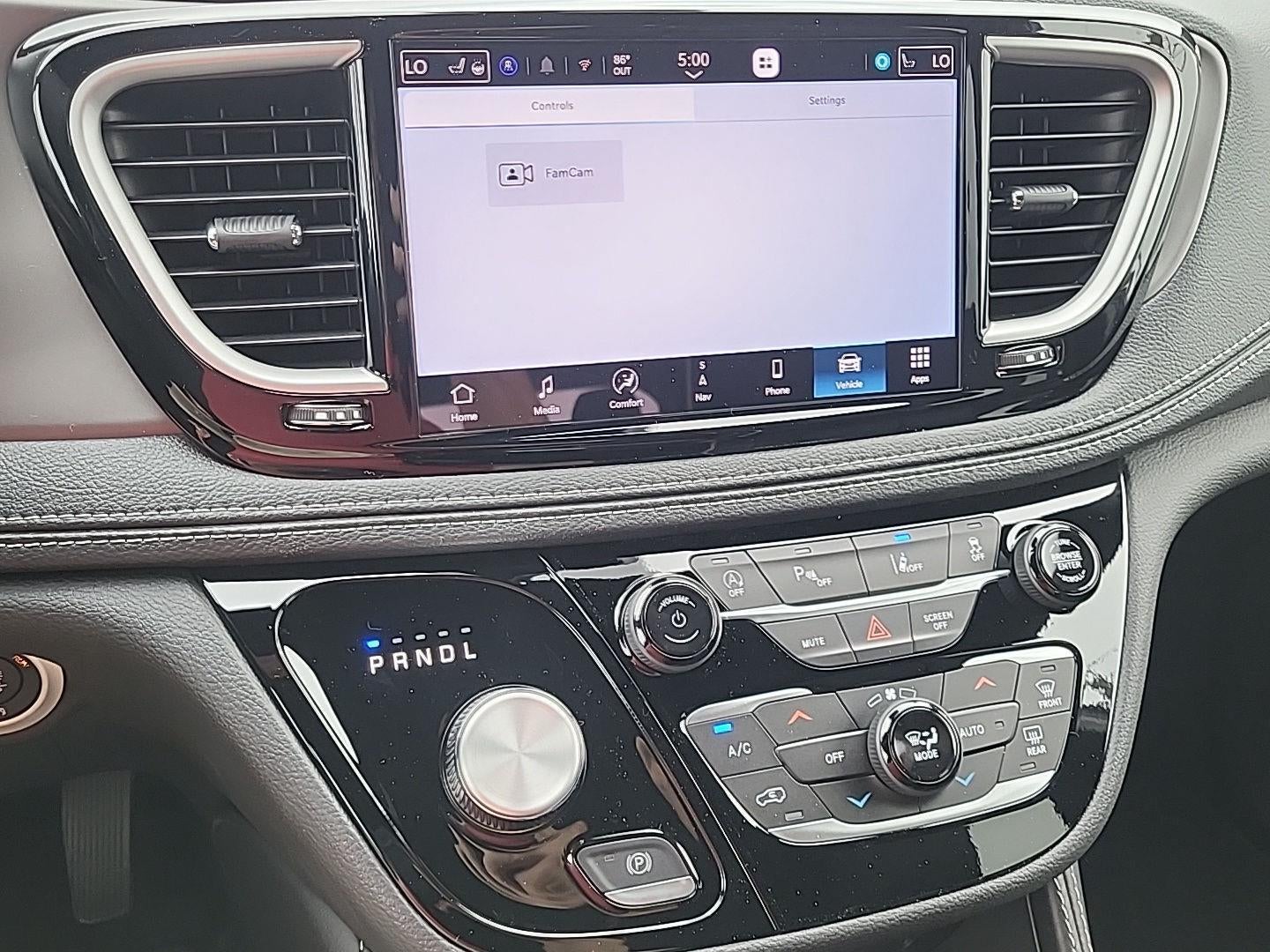 2027 Chrysler Pacifica Limited