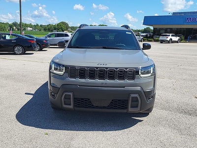 2026 Jeep Cherokee Laredo