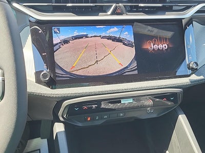 2026 Jeep Cherokee Laredo