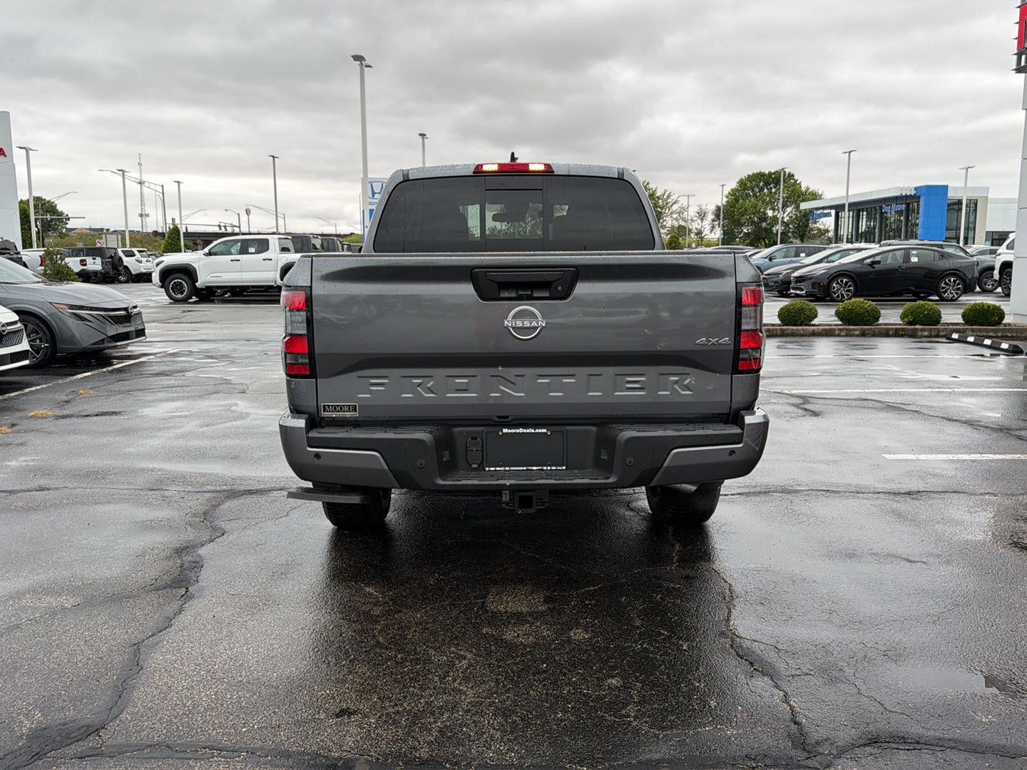 2027 Nissan Frontier SV