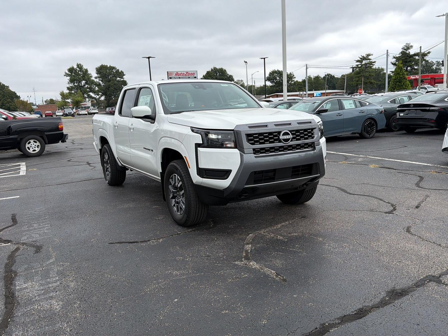2027 Nissan Frontier SV