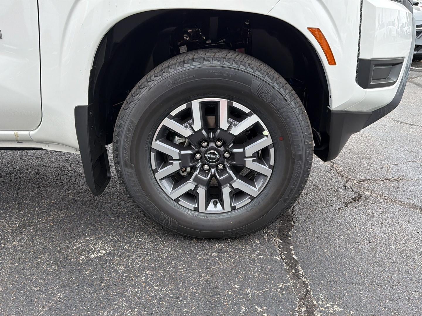 2027 Nissan Frontier SV