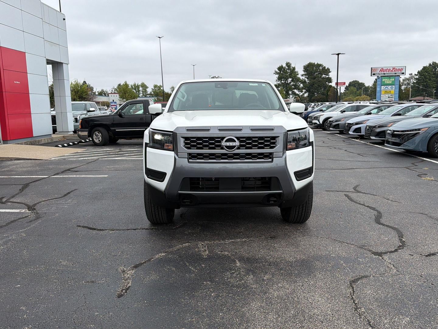 2027 Nissan Frontier SV