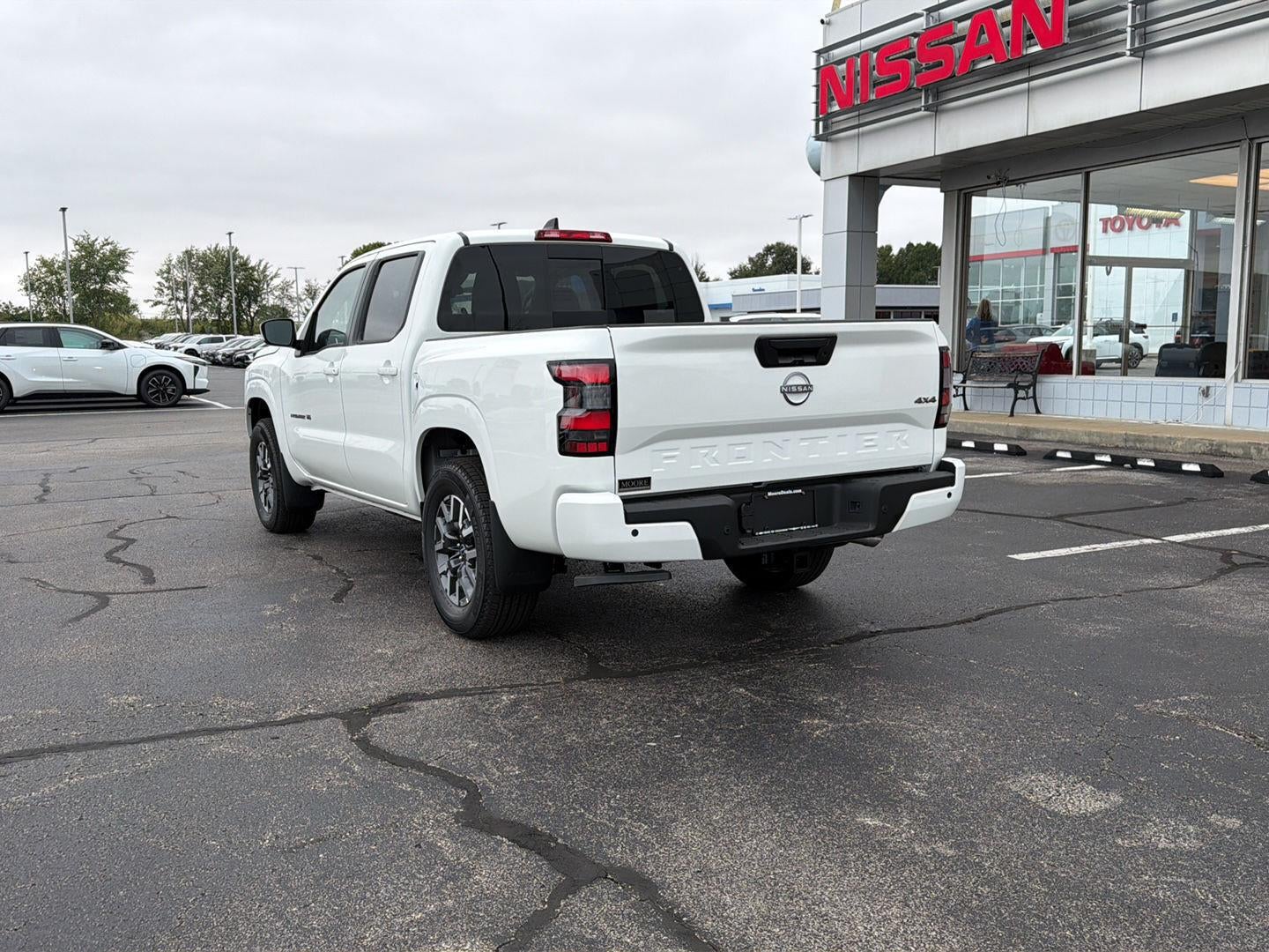 2027 Nissan Frontier SV