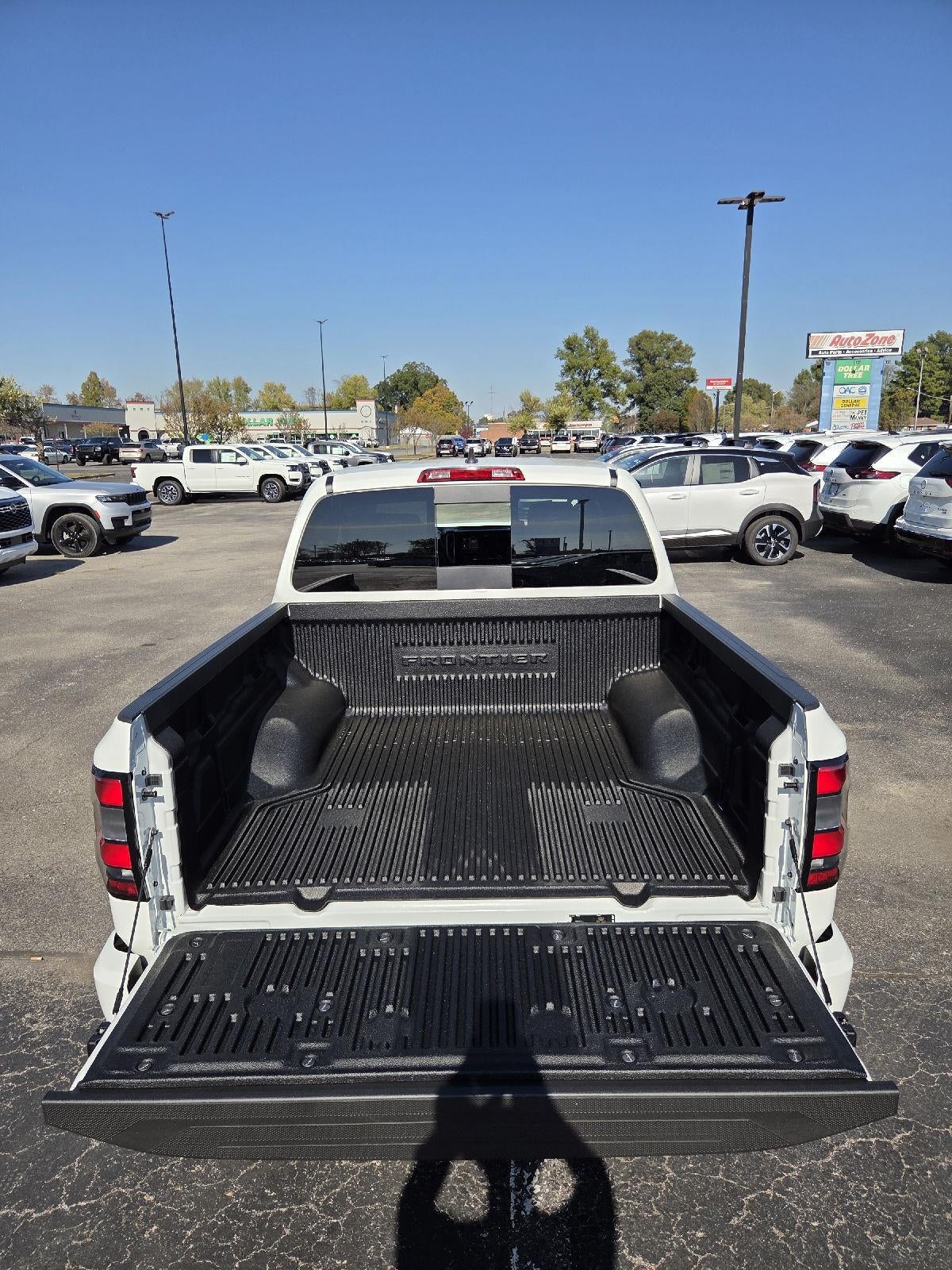 2027 Nissan Frontier SV