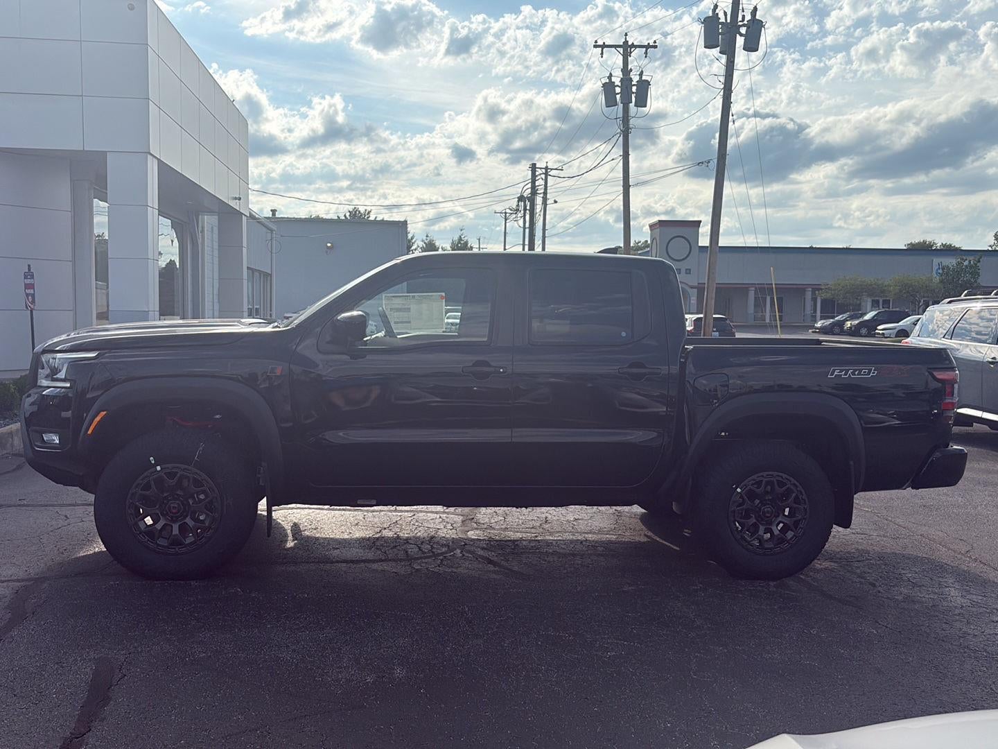 2026 Nissan Frontier PRO-4X w/R Package