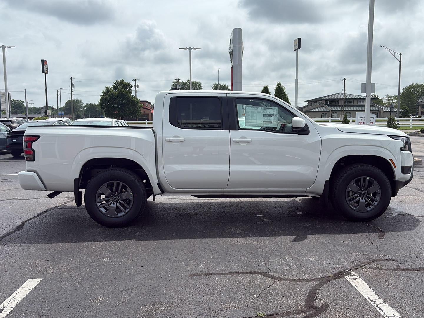 2026 Nissan Frontier SV