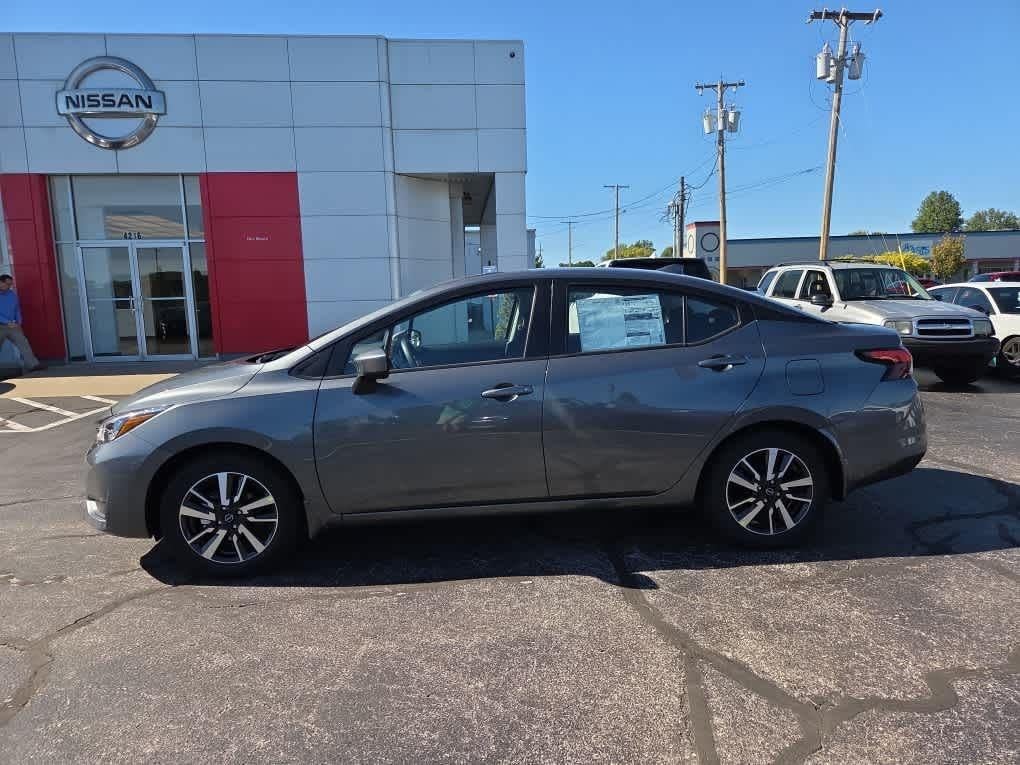 2025 Nissan Versa SV