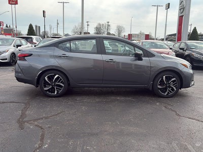 2025 Nissan Versa SR