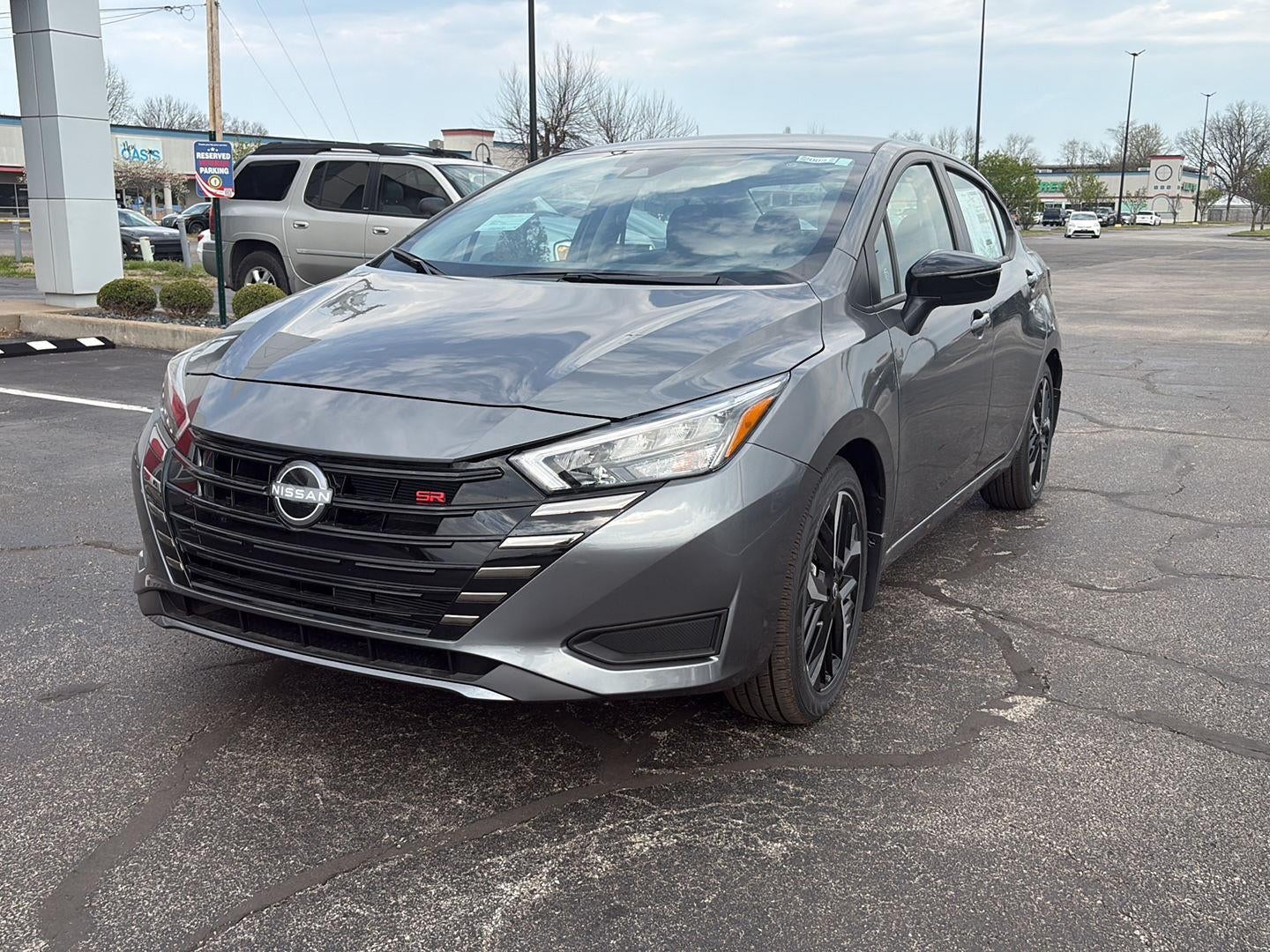 2025 Nissan Versa SR