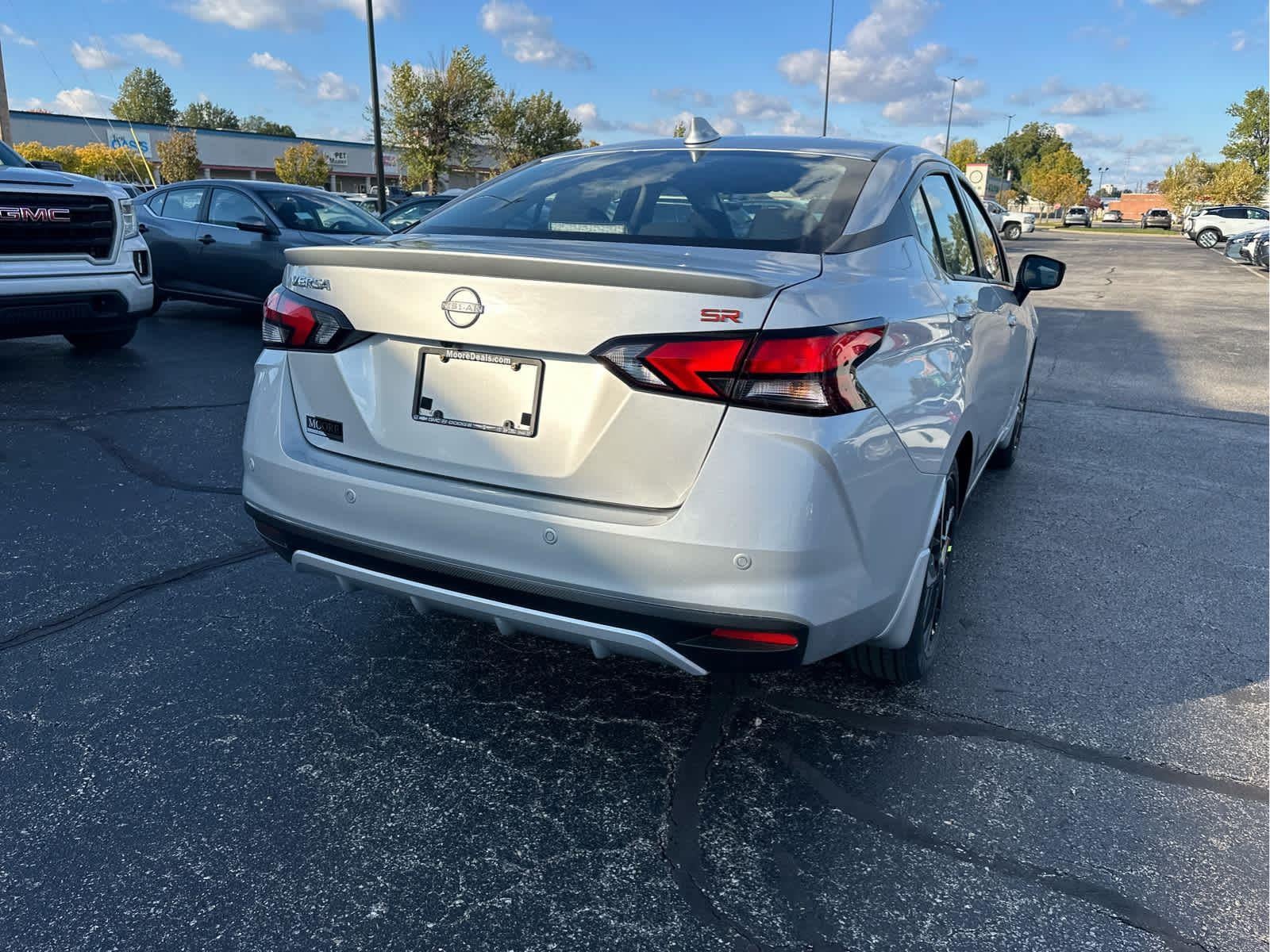 2025 Nissan Versa SR