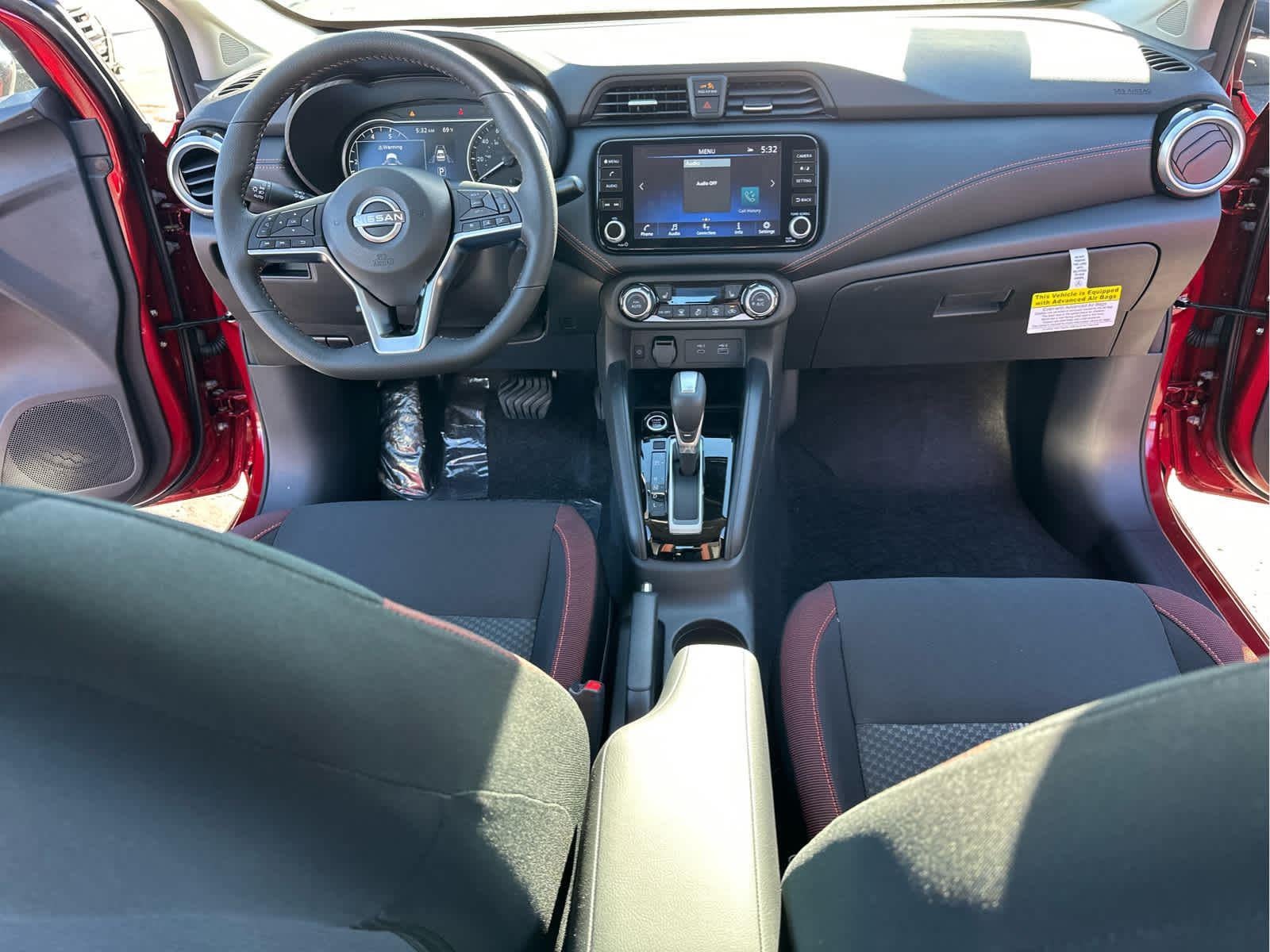 2025 Nissan Versa SR