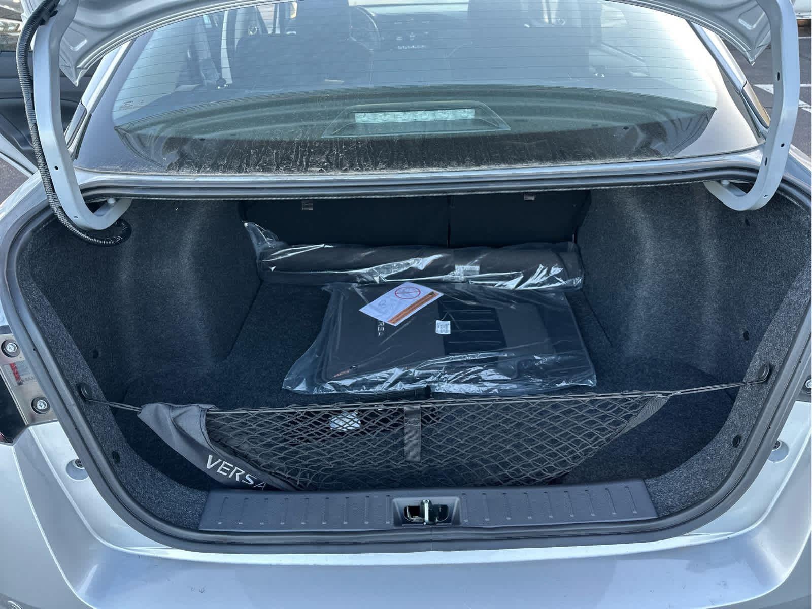 2025 Nissan Versa SR