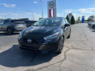 2025 Nissan Versa SR