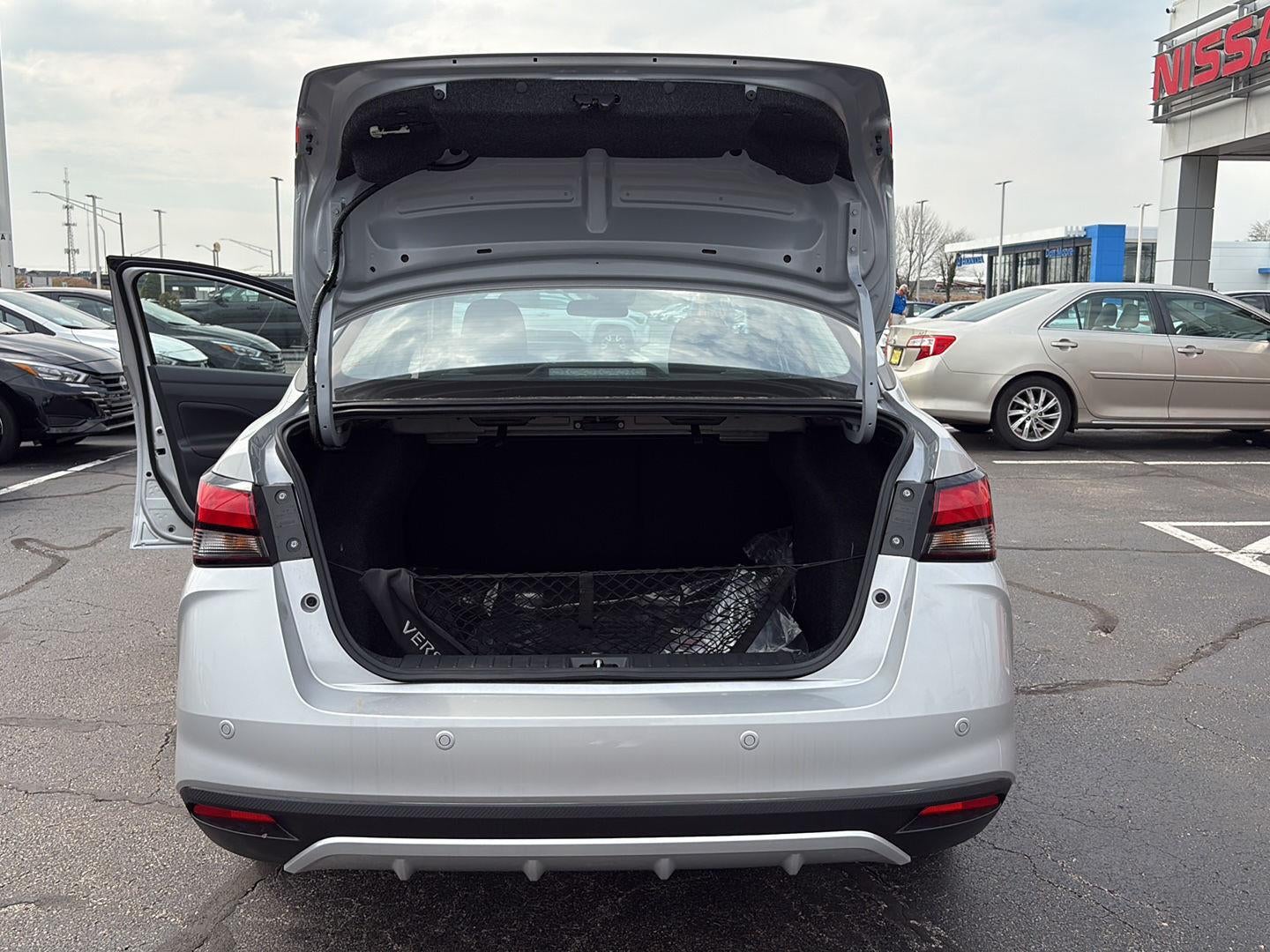 2025 Nissan Versa SR