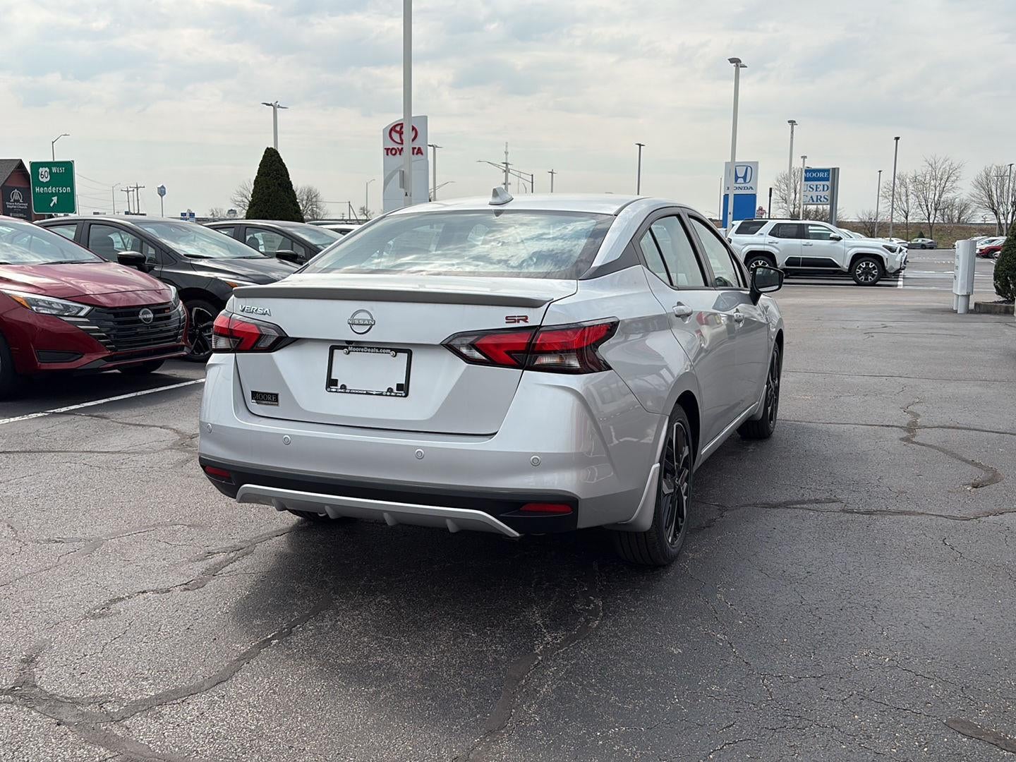 2025 Nissan Versa SR