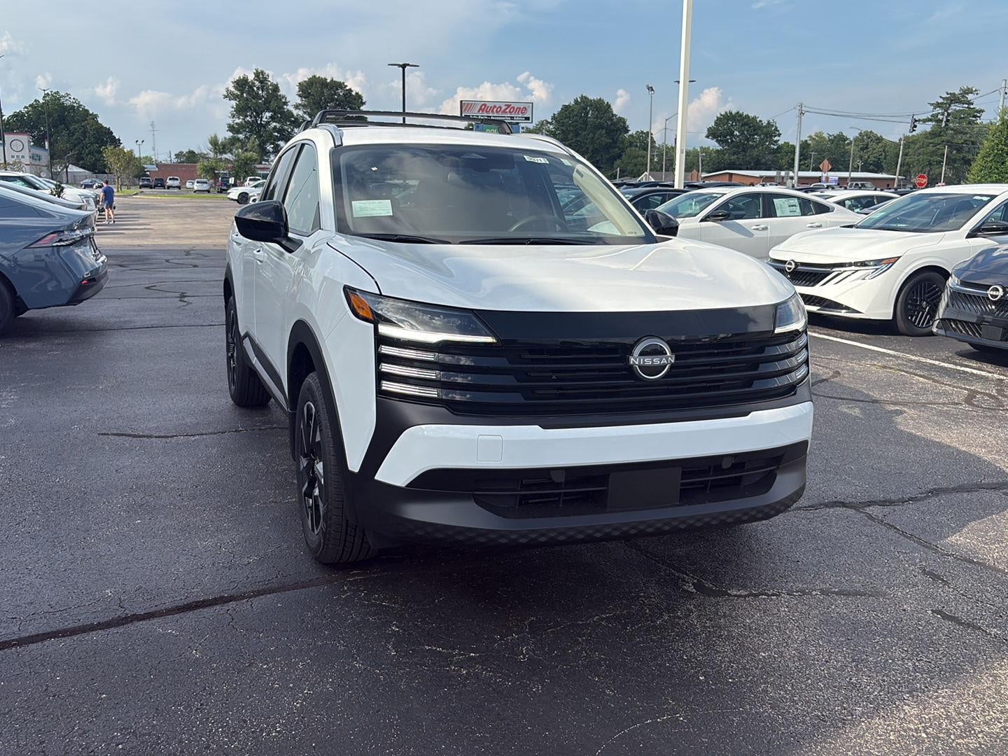 2026 Nissan Kicks SV