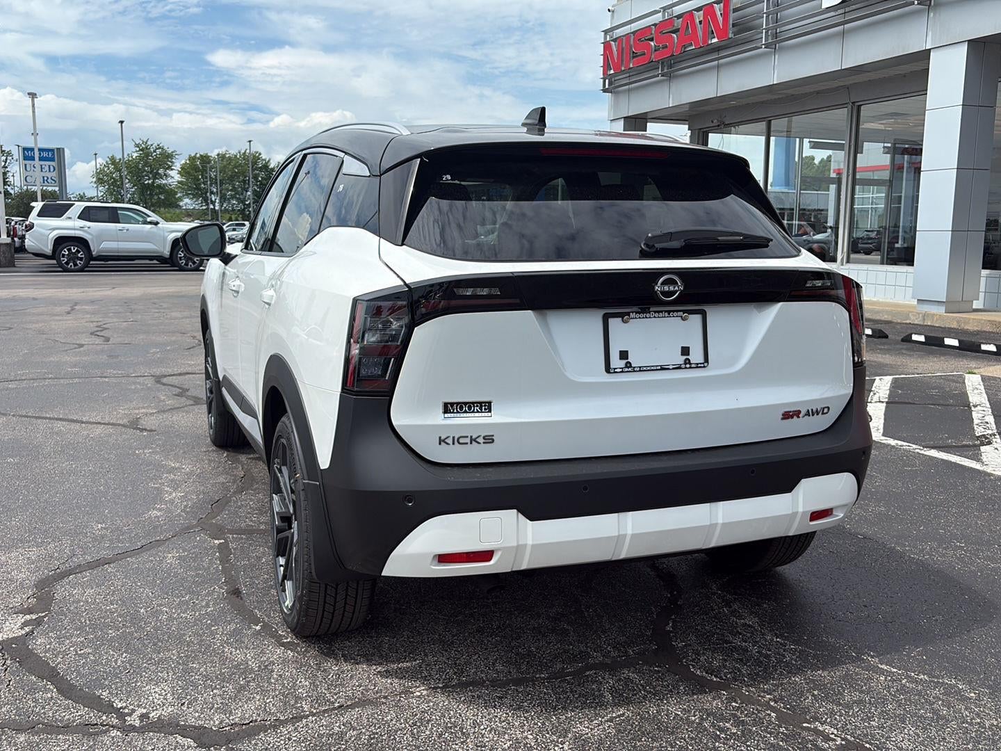 2026 Nissan Kicks SR