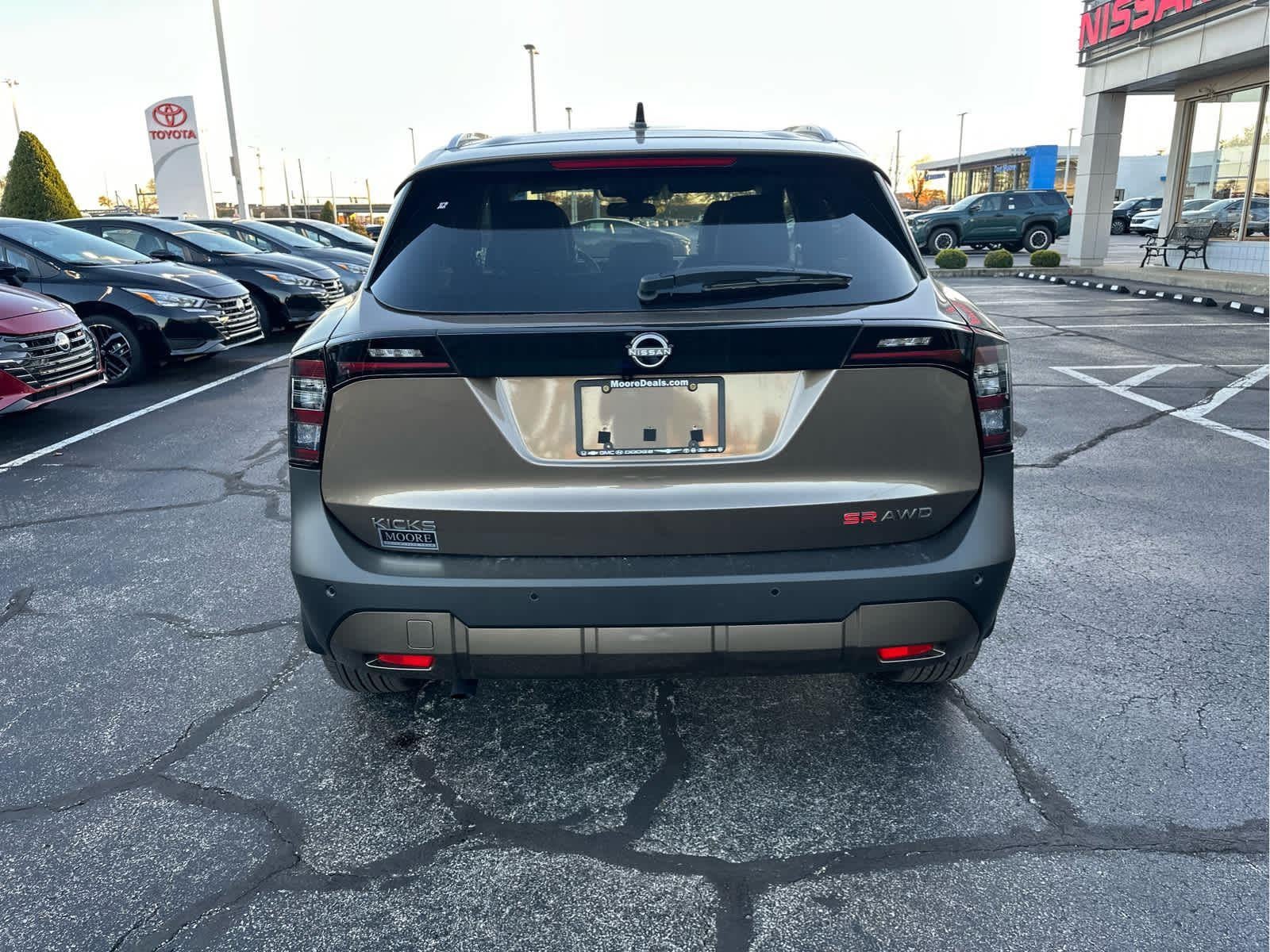 2026 Nissan Kicks SR