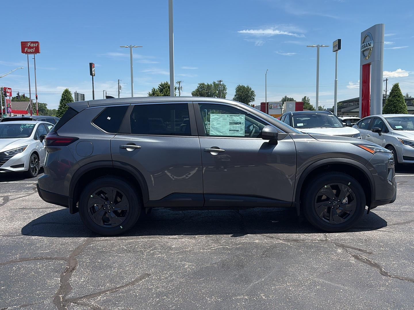 2026 Nissan Rogue SV