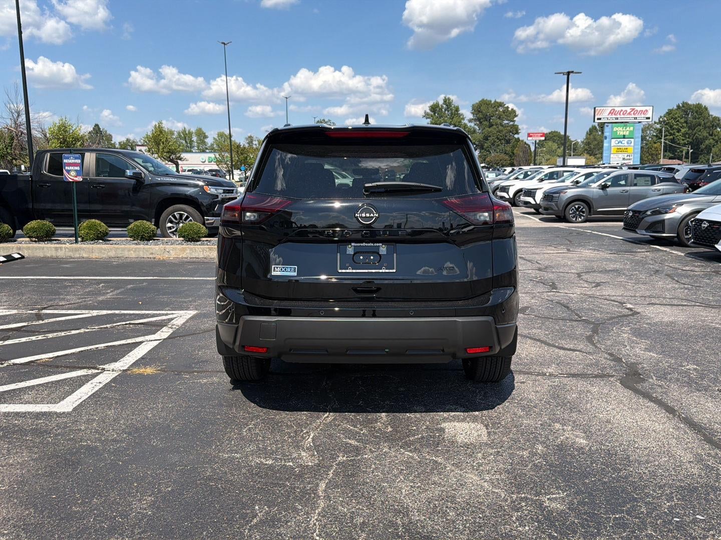 2026 Nissan Rogue Dark Armor