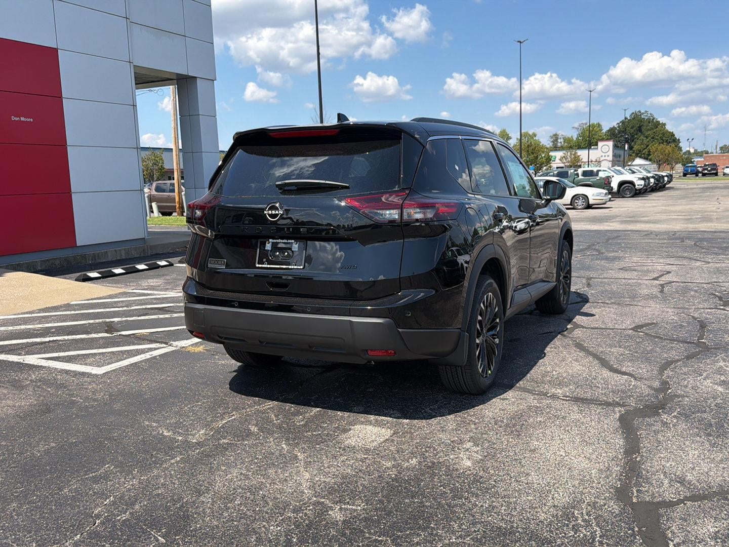 2026 Nissan Rogue Dark Armor